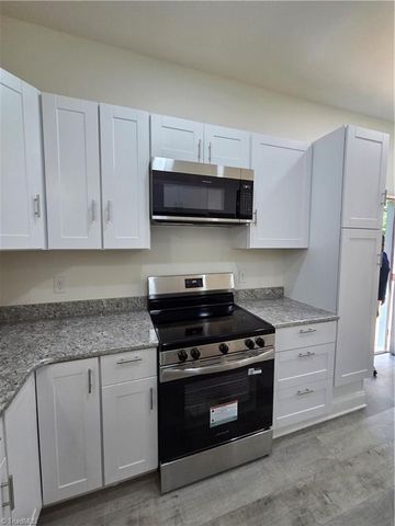 3 HAMES Street, Lexington, NC 27295