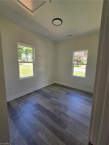 3 HAMES Street, Lexington, NC 27295