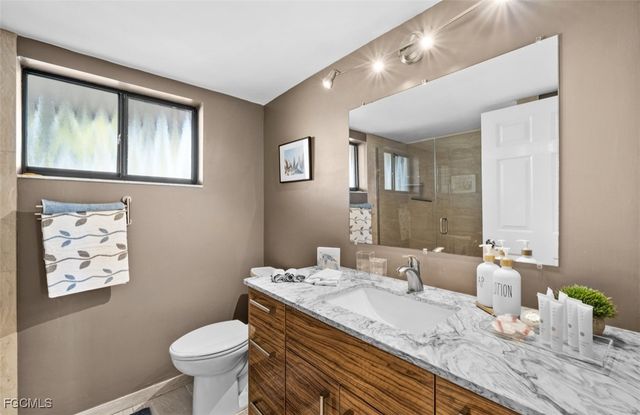 413 Augusta BLVD 302, Naples, FL 34113