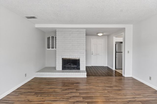 2211 Baywater Ln, Rancho Cordova, CA 95670