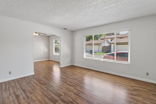 2211 Baywater Ln, Rancho Cordova, CA 95670