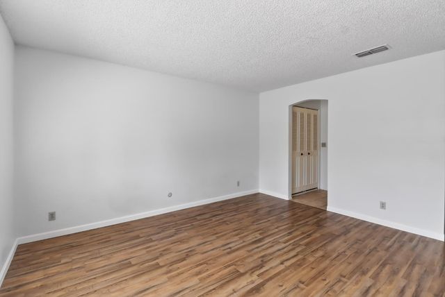 2211 Baywater Ln, Rancho Cordova, CA 95670