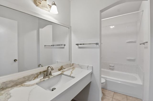 2211 Baywater Ln, Rancho Cordova, CA 95670