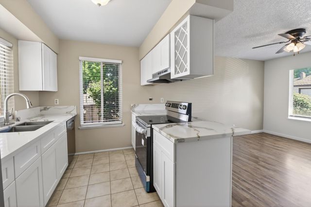 2211 Baywater Ln, Rancho Cordova, CA 95670