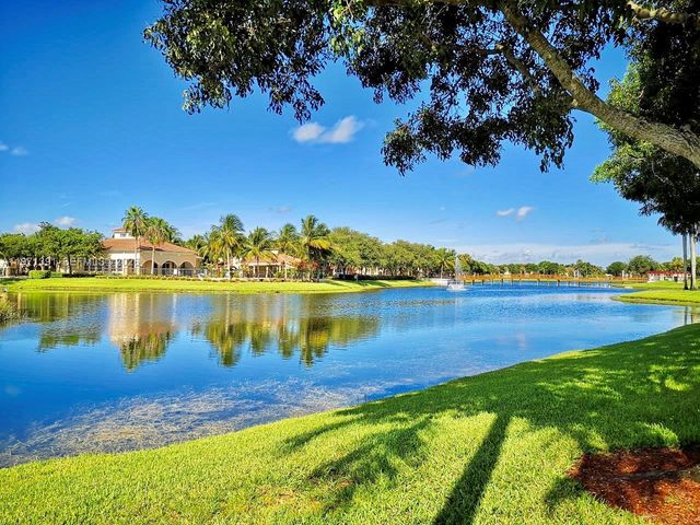 2517 Centergate Drive 203, Miramar, FL 33025