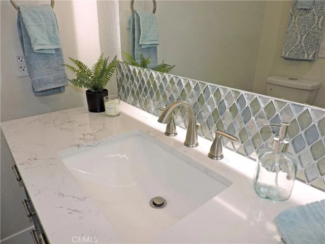 1140 Via Tenis, Palm Springs, CA 92262