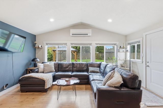 2929 Louisiana Street, Longview, WA 98632