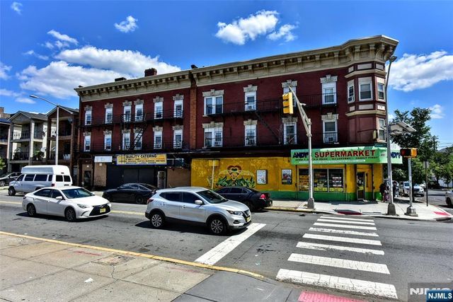 188-190 Carteret Avenue, Jersey City, NJ 07305