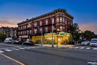 188-190 Carteret Avenue, Jersey City, NJ 07305