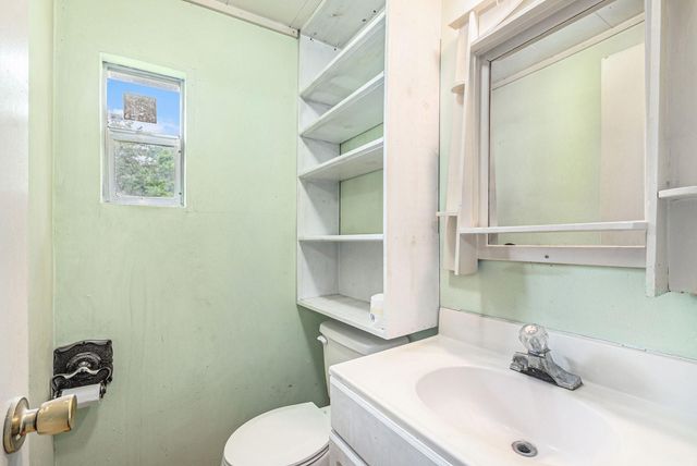 189 Lake Livingston Boulevard, Livingston, TX 77351