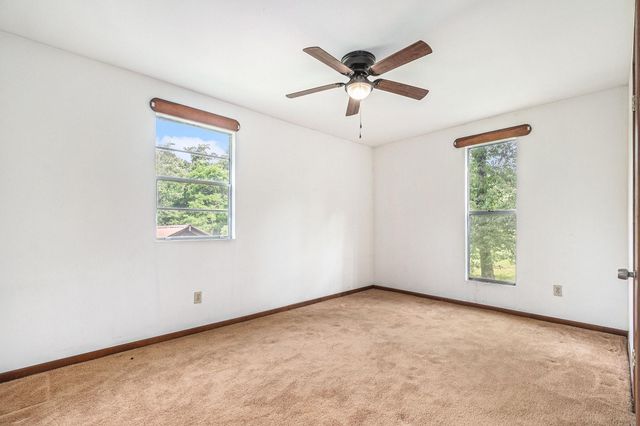 189 Lake Livingston Boulevard, Livingston, TX 77351