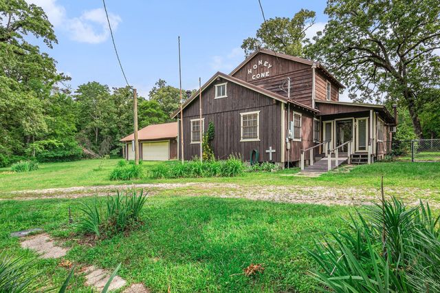 189 Lake Livingston Boulevard, Livingston, TX 77351