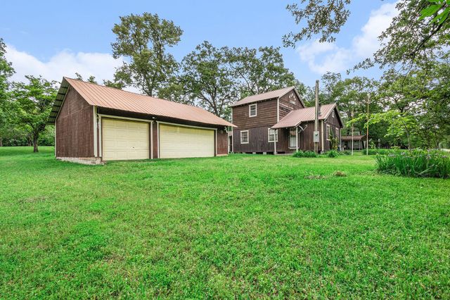 189 Lake Livingston Boulevard, Livingston, TX 77351