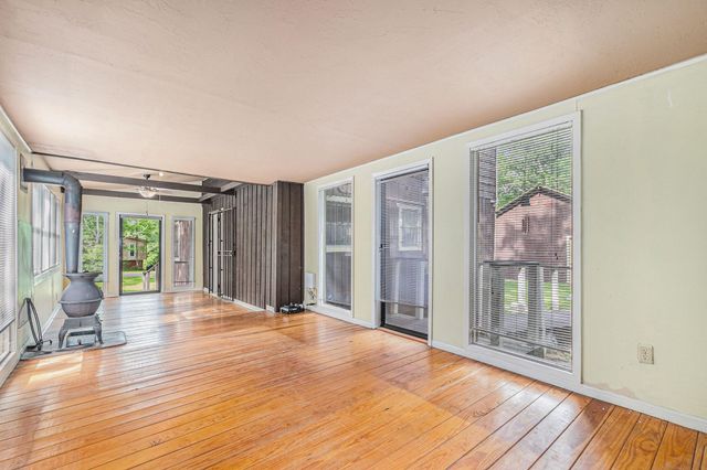 189 Lake Livingston Boulevard, Livingston, TX 77351