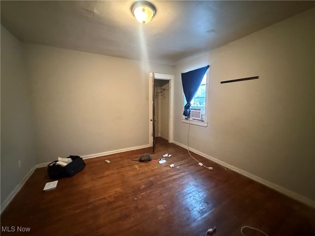 8005 Vineyard Avenue, Cleveland, OH 44105