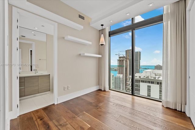 460 NE 28th St 4104, Miami, FL 33137