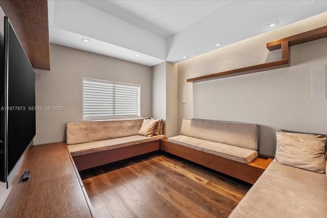 460 NE 28th St 4104, Miami, FL 33137