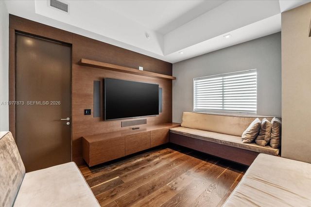 460 NE 28th St 4104, Miami, FL 33137