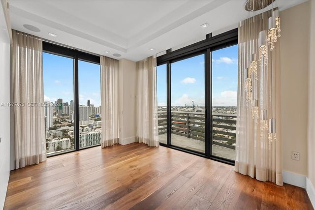 460 NE 28th St 4104, Miami, FL 33137