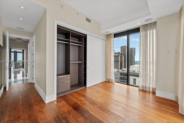 460 NE 28th St 4104, Miami, FL 33137