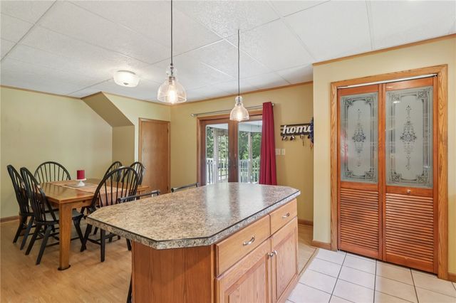 249 Trolly Ln, Mahoning Twp, PA 16116