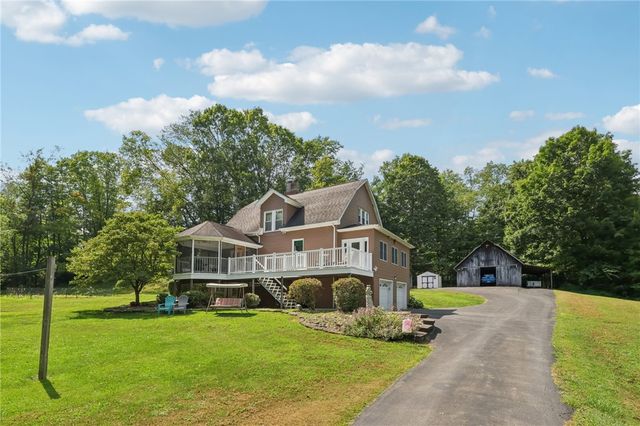 249 Trolly Ln, Mahoning Twp, PA 16116