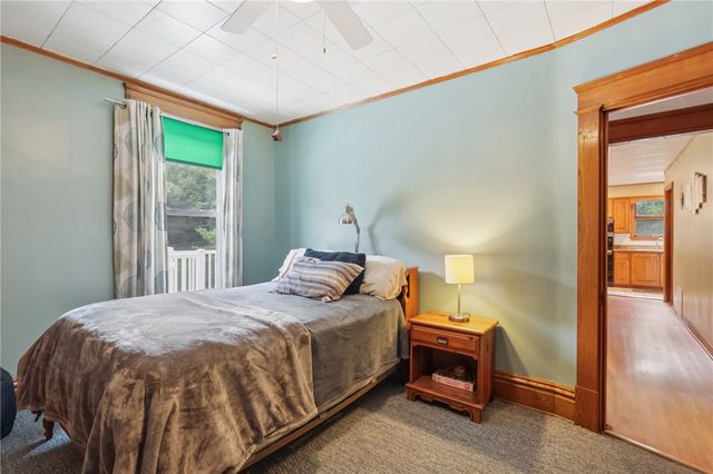 249 Trolly Ln, Mahoning Twp, PA 16116