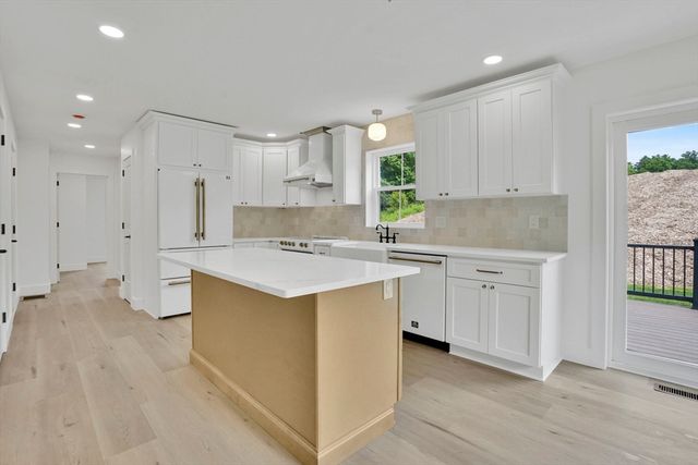 236 Allen Rd, Belchertown, MA 01007