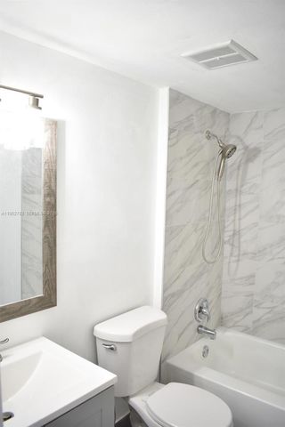 16465 NE 22nd Ave 219, North Miami Beach, FL 33160