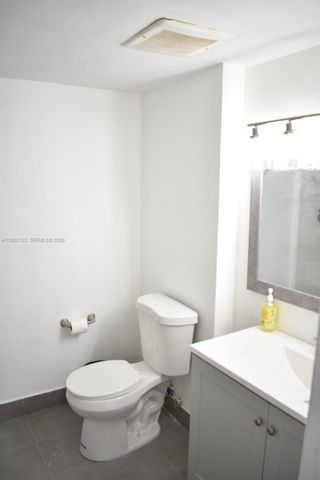 16465 NE 22nd Ave 219, North Miami Beach, FL 33160