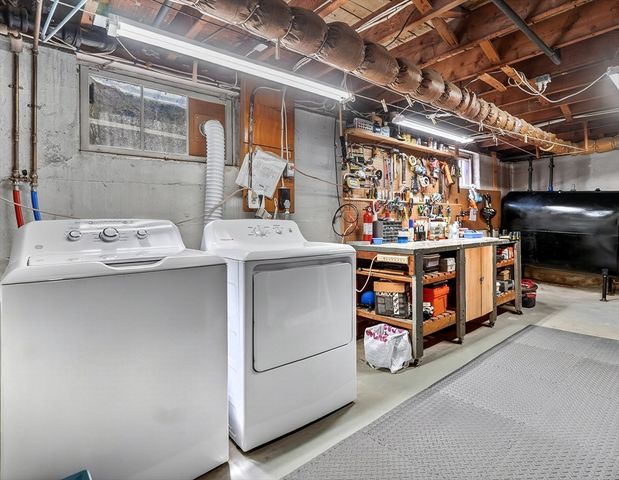 50 Gayland Rd, Needham, MA 02492