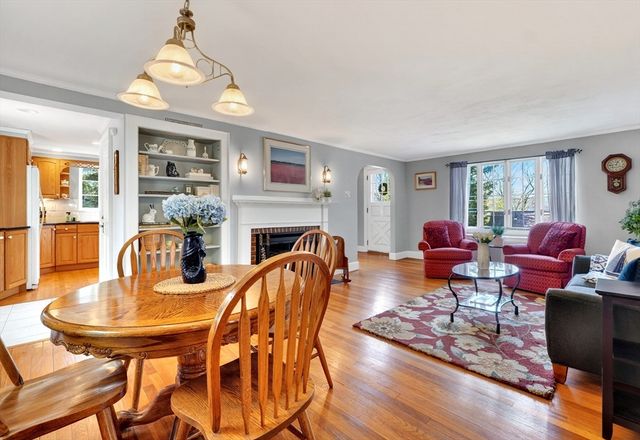 50 Gayland Rd, Needham, MA 02492
