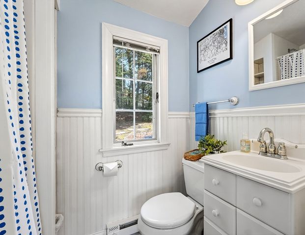 50 Gayland Rd, Needham, MA 02492