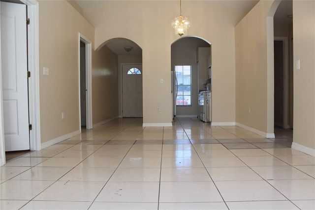 8713 N TANGERINE PLACE, Tampa, FL 33617