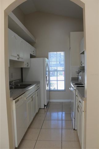 8713 N TANGERINE PLACE, Tampa, FL 33617