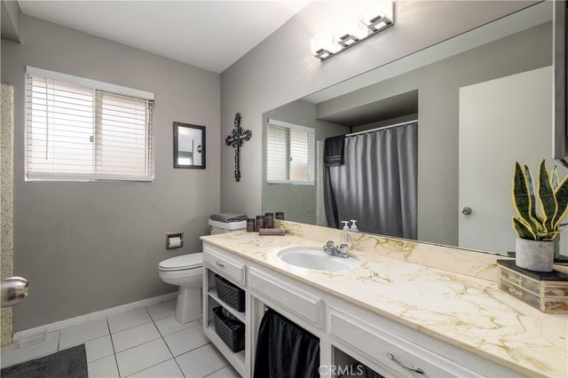 651 S Juanita, Hemet, CA 92543