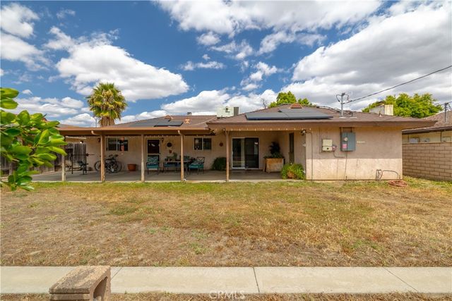 651 S Juanita, Hemet, CA 92543