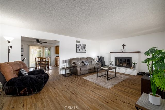 651 S Juanita, Hemet, CA 92543