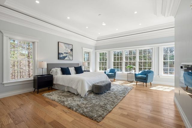 10 Hitching Post Lane, Weston, MA 02493