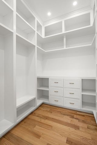 10 Hitching Post Lane, Weston, MA 02493