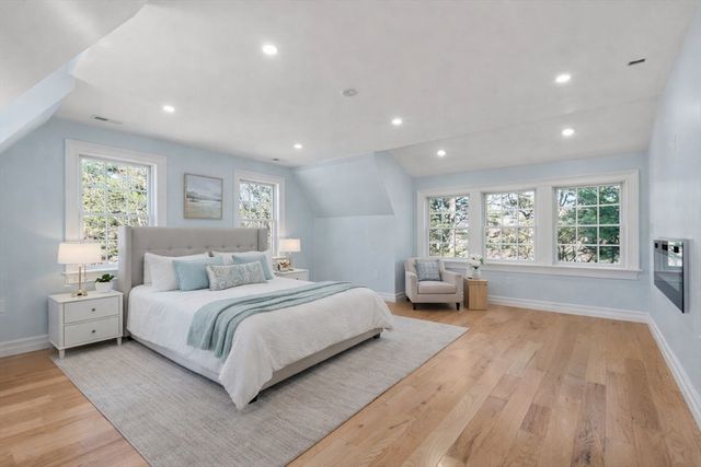 10 Hitching Post Lane, Weston, MA 02493