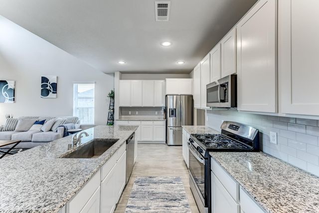 105 Highland Heights Way, Waller, TX 77484