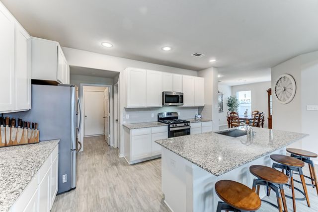 105 Highland Heights Way, Waller, TX 77484