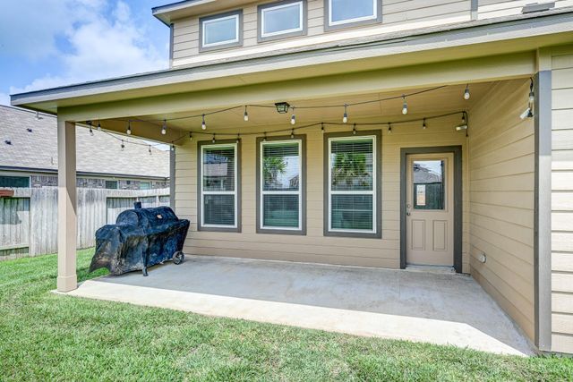 105 Highland Heights Way, Waller, TX 77484