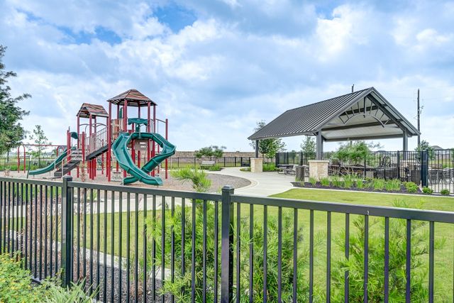 105 Highland Heights Way, Waller, TX 77484