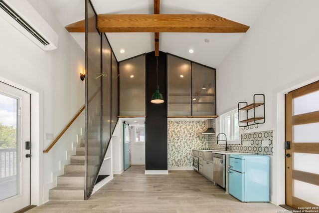 417 N OLIVE, San Antonio, TX 78202