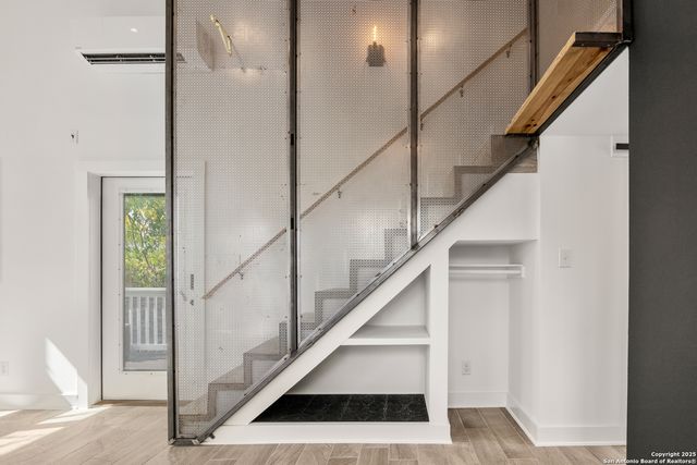 417 N OLIVE, San Antonio, TX 78202