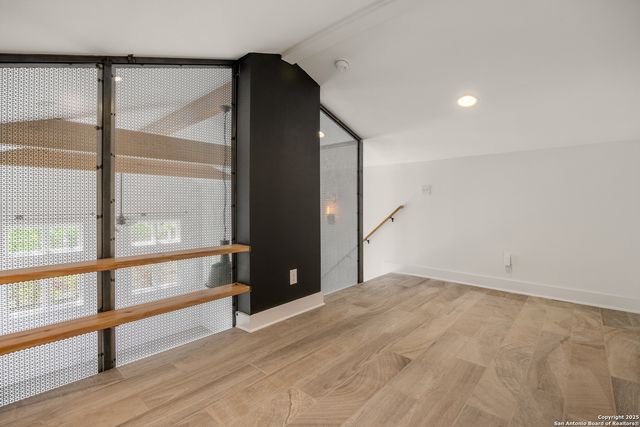 417 N OLIVE, San Antonio, TX 78202