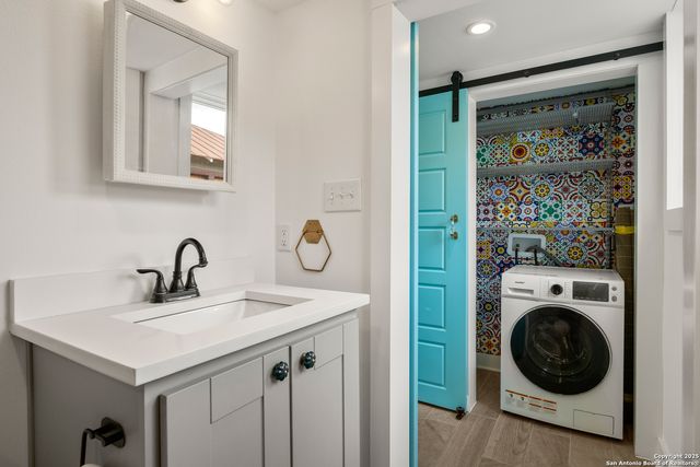 417 N OLIVE, San Antonio, TX 78202