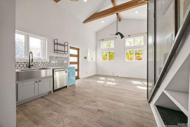 417 N OLIVE, San Antonio, TX 78202